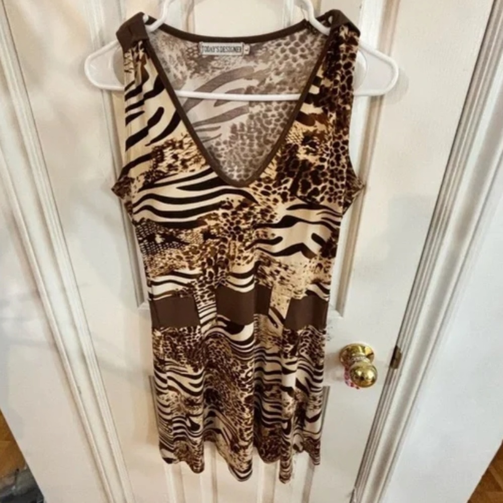 SO sexy 90s stretch leopard print v neck dress ! * accepting offers